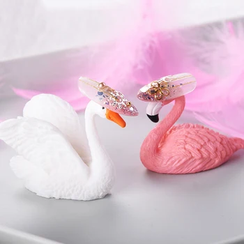 Ins Populiarus Flamingo Swan Nagų Dailės Pagrindo Nagų Piršto Manikiūro Darbo Stendas Foto Rekvizitai Nagų Dekoravimo Įrankių Rinkinys