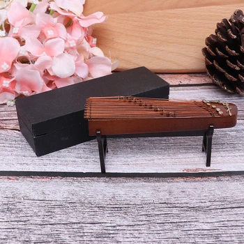 1Set 1/12 Miniatiūriniai Lėlių Muzikos Instrumentu Guzheng Kinijos Zither Priemonė Žaislas Su dėžute Ir Stovėti