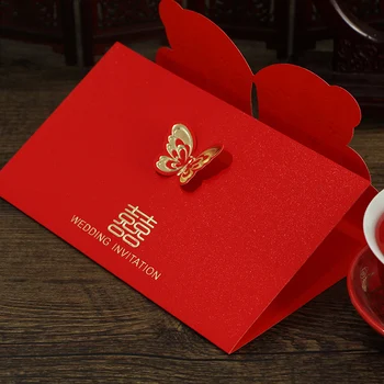 50pcs Raudona Drugelis Mazgas Vestuvių Pakvietimo Individualų Aukso Folija Spalvotas Spausdinimas Šalies Verslo kvietimai