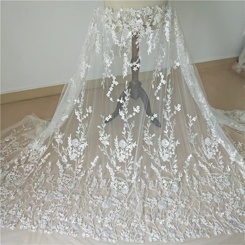 Karoliukai+sidabriškai blizgančiais aukštos kokybės prabangių nėrinių audinio vestuvinė suknelė, 1 kiemas 2020 m. naujo dizaino, Viskozė Dramblio kaulo spalvos!