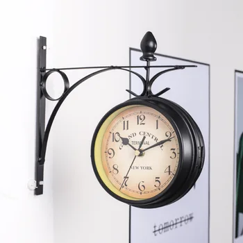 Europos Retro dvipusis Sieninis Laikrodis Lauko Sode Geležies Laikrodis Sieninis Laikrodis Retro Apdailos dvipusis Sieninis Laikrodis