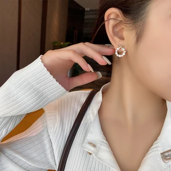 Korėjos karšto pardavimo bižuterijos išskirtinį vario inkrustacijos cirkonis lankas auskarai saldus studentas moterų kasdien auskarai