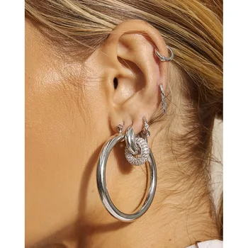 Deimantų dygliuotos ratas auskarai moterų ins šaltas vėjas derliaus universalus nuimamas dvigubas ratas auskarai kūrybos modelius auskarai