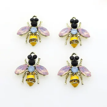 Išskirtinį 5 vnt./ daug gražių vabzdžių, bičių cirkonio vestuvių dekoravimas padengti metalo sagė 