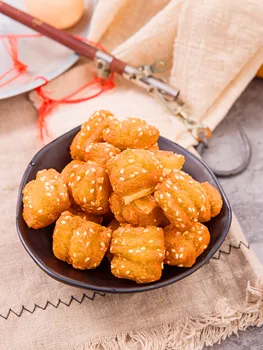 Kinijos užkandžiai medaus trys peiliai 250 gramų tankus trimis peiliais, pyragaičiai tradicinis gurmanų trys peiliai Xuzhou specialybės