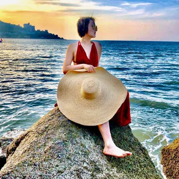 2021 m. Vasarą Naujų Moterų 25cm Kraštų Negabaritinių Šiaudų Skrybėlę 25cm Pločio Kraštų Beach Sun Skrybėlę Atostogų UV Apsaugoti Kepurės Moteris