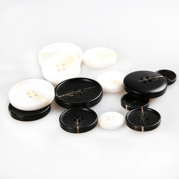 15-30mm Bauda kraštais dervos imitacija ragų juodosios ir baltosios lazdelės gėlių mygtukai High-end kostiumas matinis dažų purkštuvu ragų modelis mygtuką