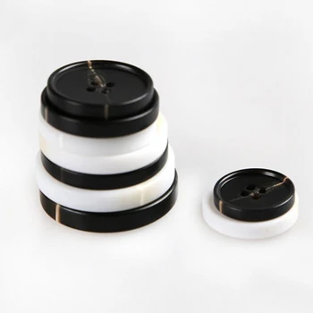 15-30mm Bauda kraštais dervos imitacija ragų juodosios ir baltosios lazdelės gėlių mygtukai High-end kostiumas matinis dažų purkštuvu ragų modelis mygtuką