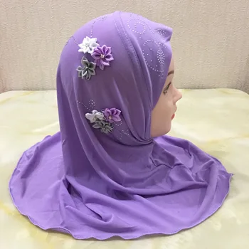 Amžius 2-7 Mergaičių Vaikai vientisas Musulmonišką Hidžabą Bžūp Underscarf C Gražus Nėrinių Gėlių Modelio Islamo Merginos Amira Bžūp Nešioti