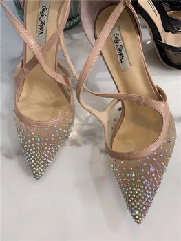 2021 naujo stiliaus mados moterų siurbliai nuogas lakinės odos kristalų Criss-Cross point kojų aukštakulnius batus šalies bateliai
