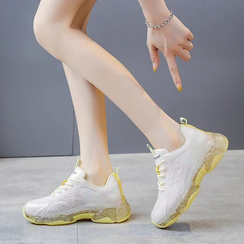 Pavasario 2021 nauji batai moterų mados joker absorbcijos kino padais moterų batai su crystal padais stambusis sportinis atsitiktinis batų tendencijos