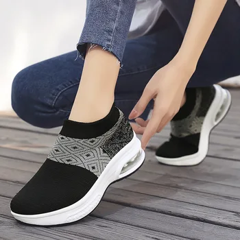 Sneaker moterų kojinės batai 2021 mados oro pagalve kieta sporto akių orui laisvalaikio bateliai moters laisvalaikio ne slydimo sportbačiai