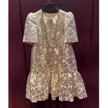 Cosmicchic 2021 m. Pavasario Vasaros kilimo ir tūpimo Tako Desingner trumpomis Rankovėmis Mini suknelė Aukso Žakardo-line Lėlės Suknelę, O-Kaklo Mados Mielas